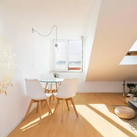 Romantic Rooftop Apart W/ River View Ac Heating * Lisbon