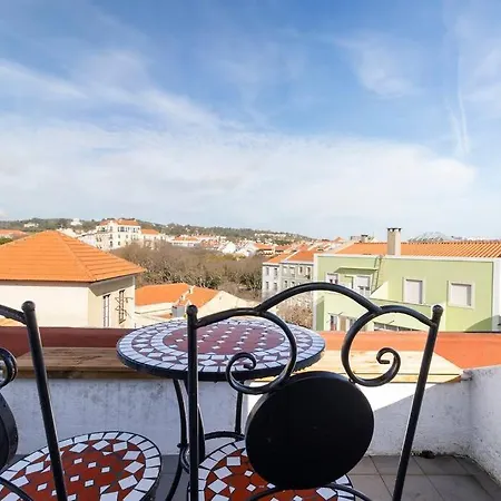 Romantic Rooftop Apart W/ River View Ac Heating Lisbon