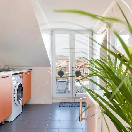 Romantic Rooftop Apart W/ River View Ac Heating Apartment Lisbon
