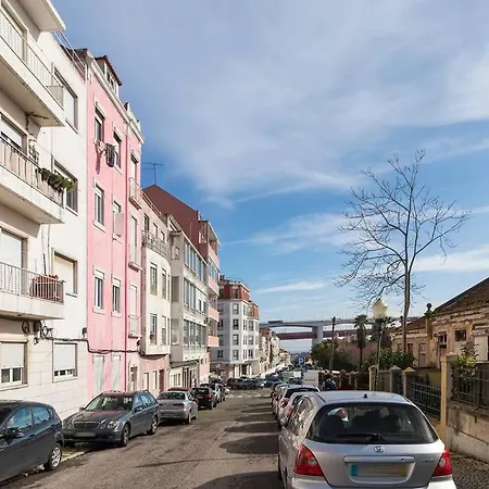 Apartmán Romantic Rooftop W/ River View Ac Heating