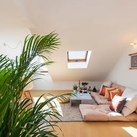 Romantic Rooftop Apart W/ River View Ac Heating Apartment Lisbon